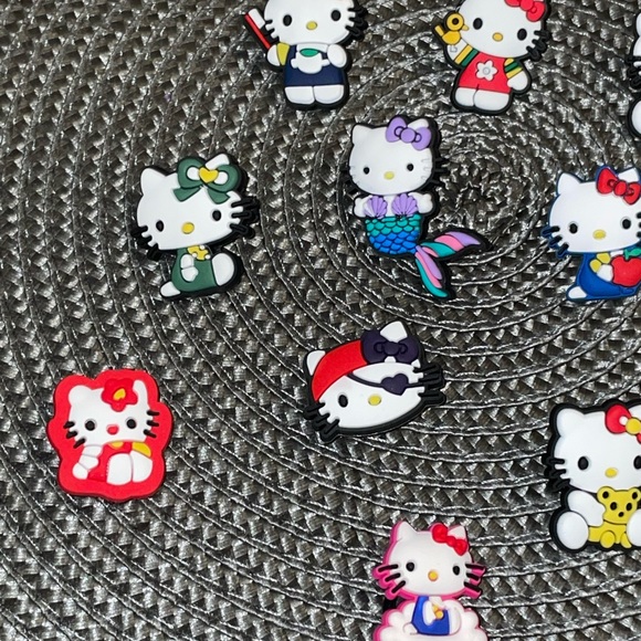 13pcs Hello Kitty Sanrio Croc Charms - Picture 3 of 5